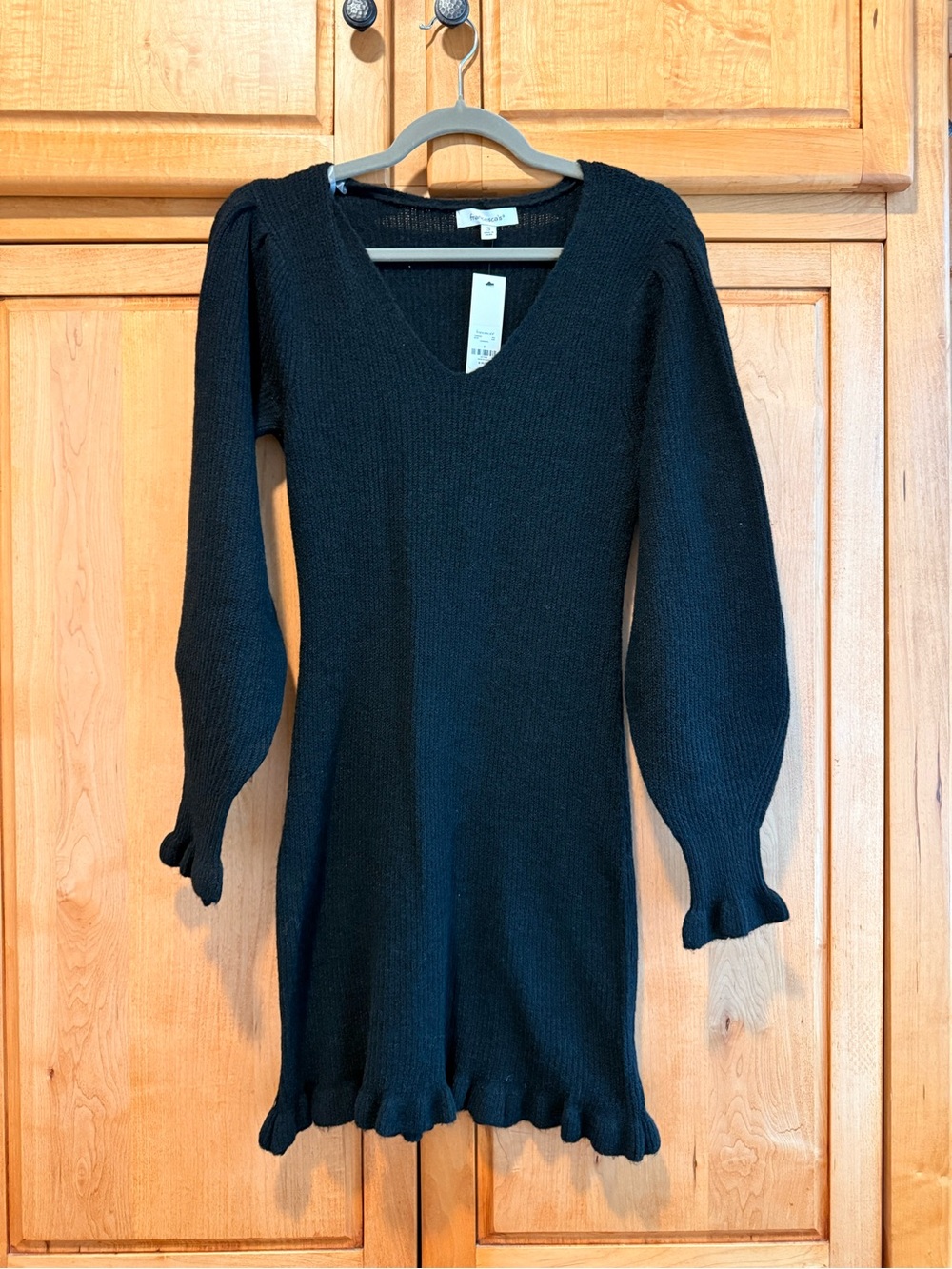 Francesca's Collections Black Knit Midi Dress